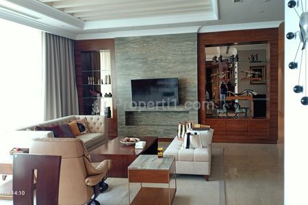 For Rent Apartment Pakubuwono Signatures at Jaksel - 4+1 BR Fully Furnished