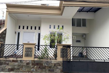 Dijual Rumah Cantik Komplek di Pisangan, Ciputat Timur, South Tangerang City, Banten