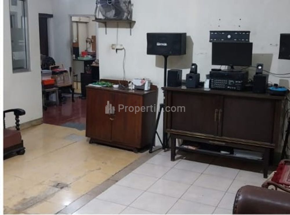Dijual RUMAH di Jl. Gaharu Cipete - Jakarta Selatan