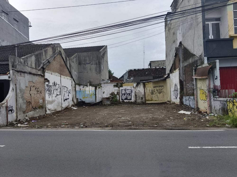 Dijual Tanah Super Strategis di Pinggir Jalan Kledokan Seturan Raya Sleman Yogyakarta, Dekat STIE YKPN, ATMAJAYA