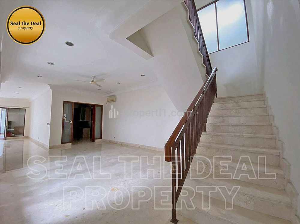 Dijual Rumah Bisa untuk Kantor di Cipete Jakarta Selatan STD072