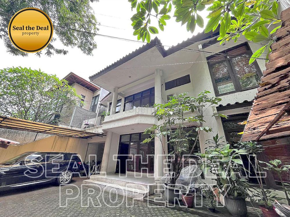 Rumah Disewakan Bisa untuk Silent Office di Senopati/Kebayoran Baru Jakarta Selatan STD580