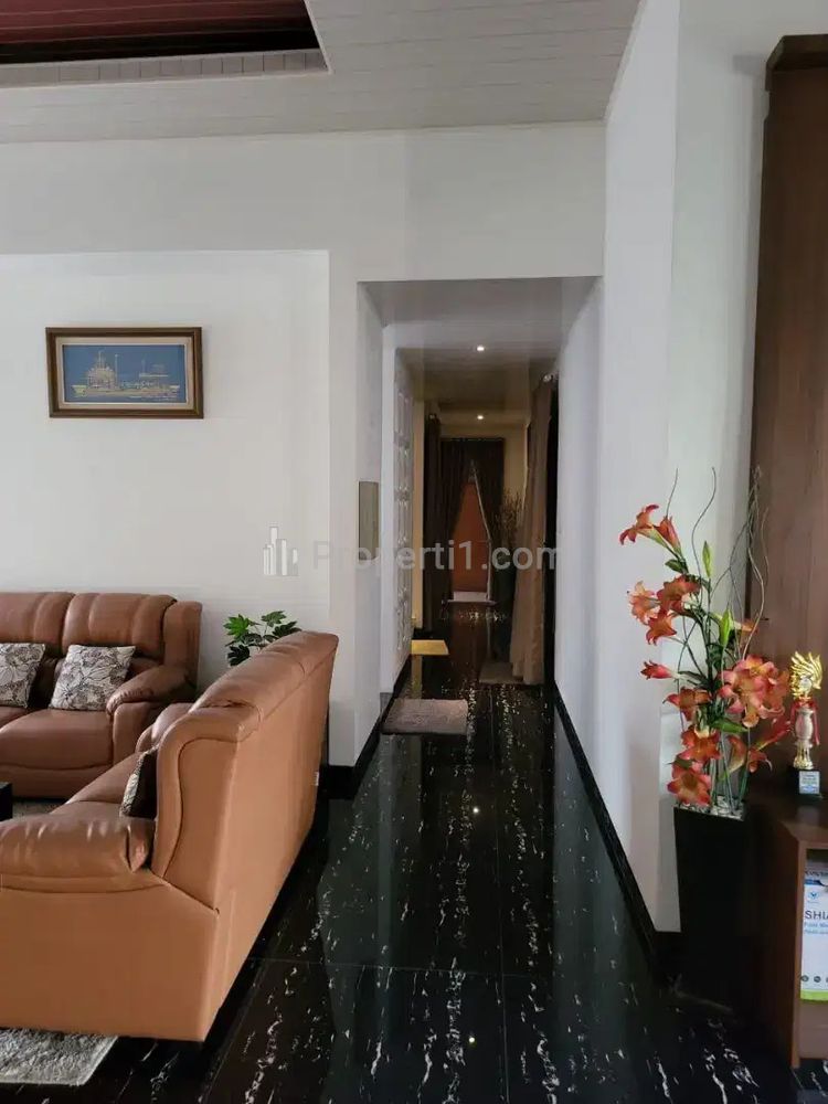 Sewa Rumah Super Luas Area Bambu Apus, 200 Meter ke Jalan Bambu Apus Raya, Cipayung, Jakarta Timur