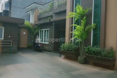 Jual Rumah di Bawah NJOP, Bisa untuk Usaha Kuliner, Klinik, Apotek, Zona Komersil, Dekat Gandaria, Mayestik, Blok M, Kebayoran Baru, Jakarta Selatan