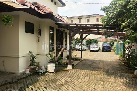 Jual Cepat Turun Harga Rumah Kost Luas 700 m2 di Setiabudi Timur, Akses Dua Mobil, Dekat Sudirman, Rasuna Said, Kuningan, Jakarta Selatan