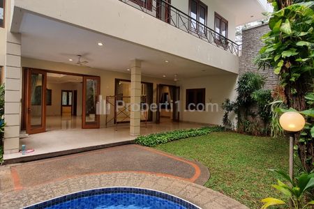 Disewakan Rumah Mewah dengan Pool di Pondok Indah Jakarta Selatan