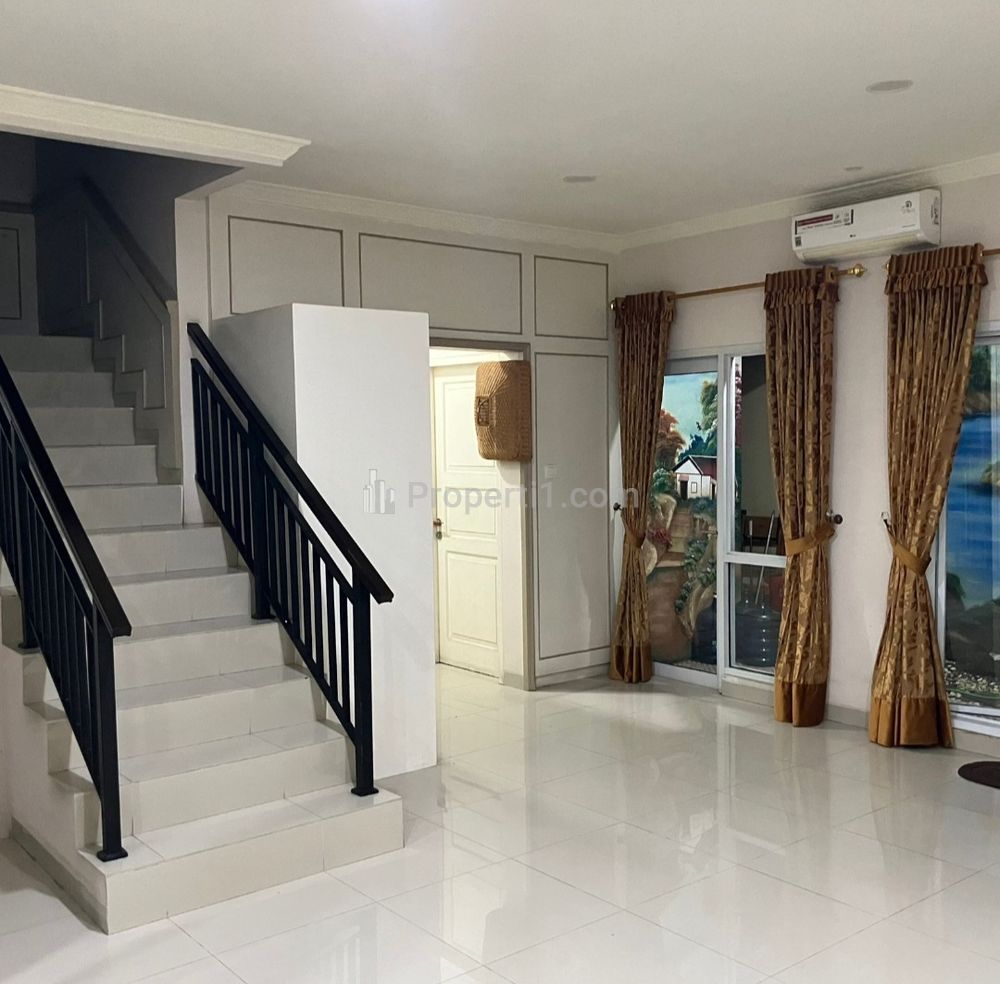 Jual Rumah Siap Huni di Cluster Bohemia Gading Serpong Tangerang