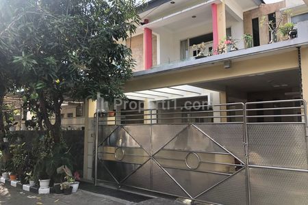 Rumah Dijual di Babatan Pratama Minimalis Modern 2 Lantai Surabaya