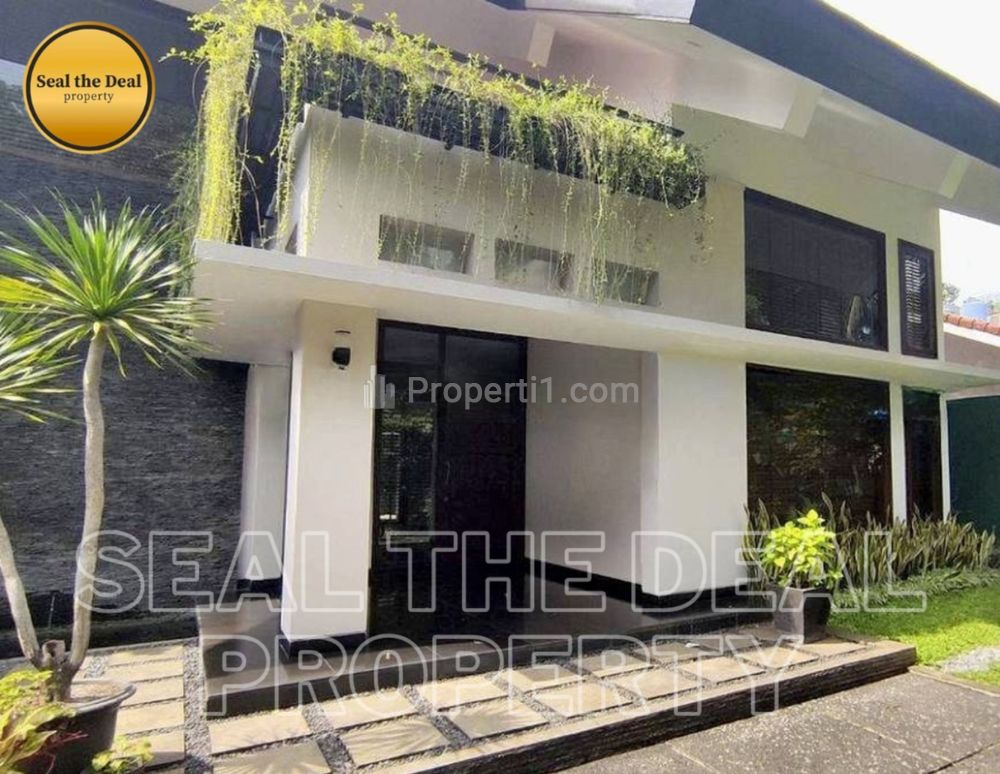 Disewakan Rumah di Area Senopati/SCBD/Kebayoran Baru Jakarta Selatan STD581