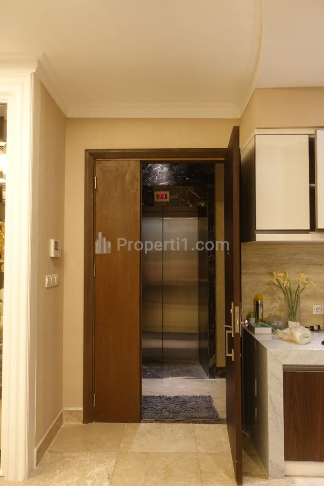 For Rent Apartment Residence 8 Senopati 3+1 BR Fully Furnished