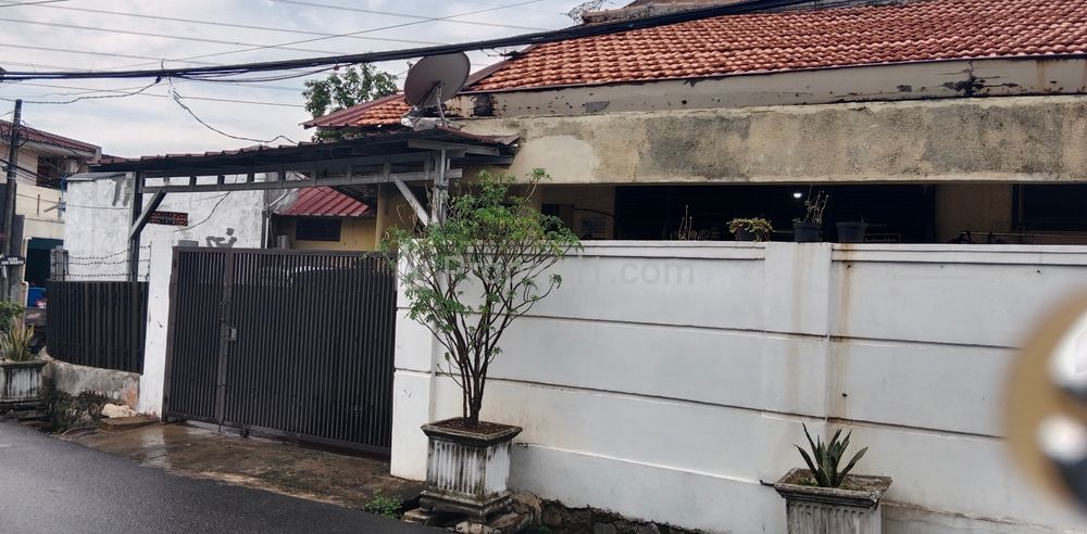 Dijual Rumah di Utan Kayu Jakarta Timur
