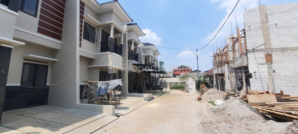 Dijual Cash/kpr Hunian 2 Lantai di Pamulang Tangerang Selatan