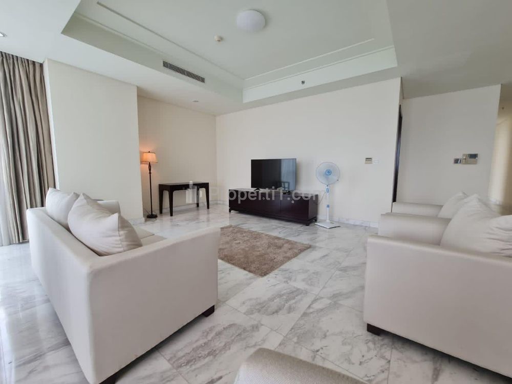 Disewakan Apartemen The Peak Sudirman Tipe 3+1 BR Full Furnished