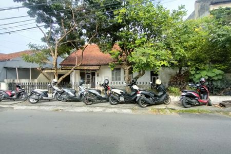 Dijual Tanah Super Strategis Bonus Bangunan Pinggir Jalan Deresan Gejayan Yogyakarta Dekat UGM, UNY