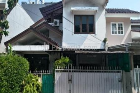 Dijual Rumah 2 Lantai + Gudang di Kembangan, Jakarta Barat