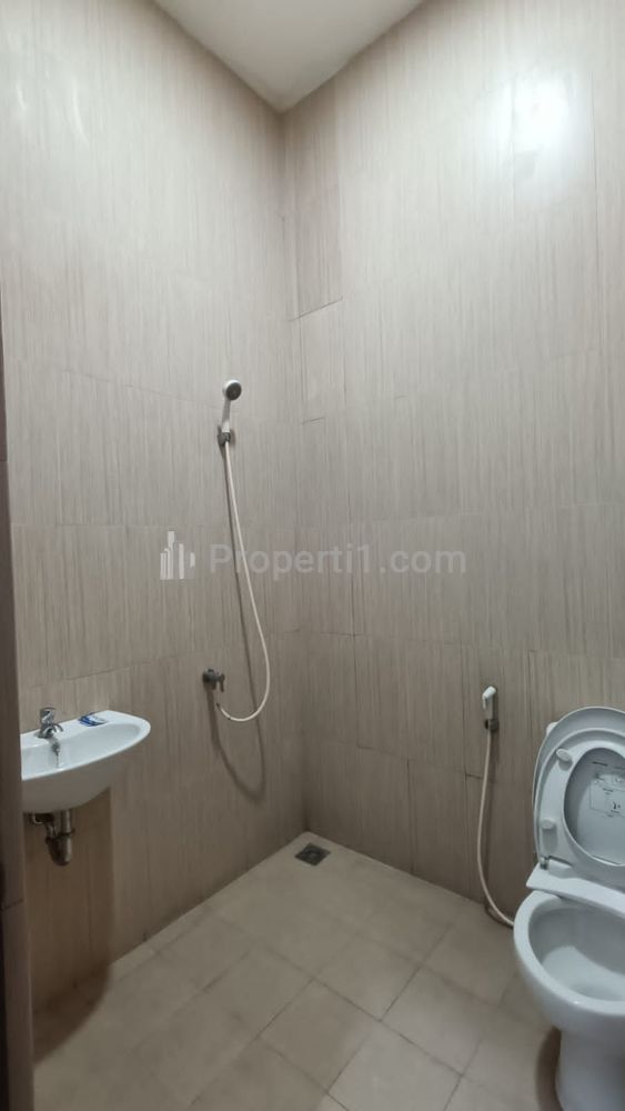 Dijual 3 Unit Ruko Gandeng di Muara Karang Jakarta Utara