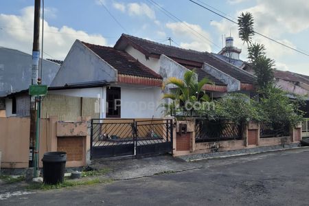 Jual Tanah Strategis Bonus Bangunan Dalam Perumahan di Jl. Kaliurang Km 8 Yogyakarta