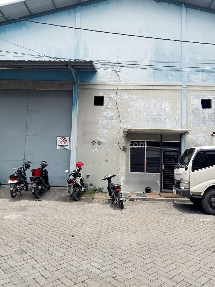Jual Gudang Siap Pakai Usaha di Komplek Sinar Buduran Sidoarjo