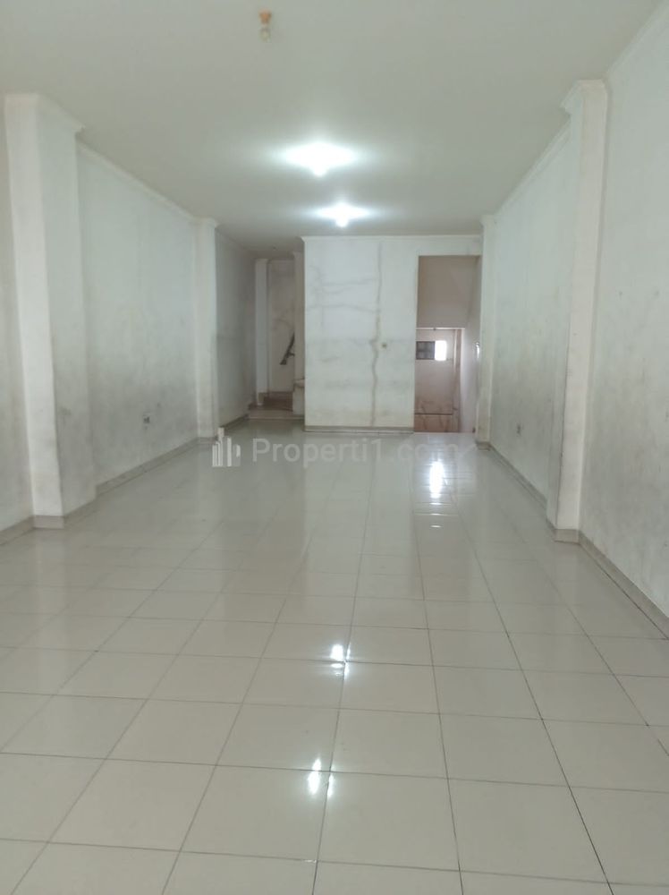 Disewakan Ruko 4 Lantai di Slipi, Palmerah, Jakarta Barat