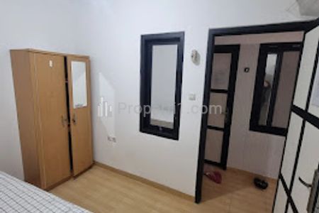 Jual Rumah Kost 3 Lantai 15 Kamar di Tawakal Jakarta barat