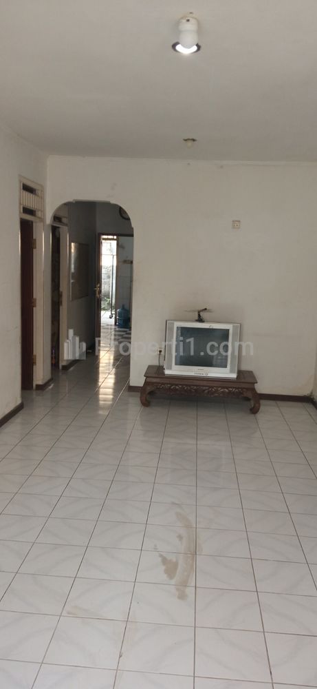 Disewakan Rumah di Bambu Apus, Cipayung, Jakarta Timur