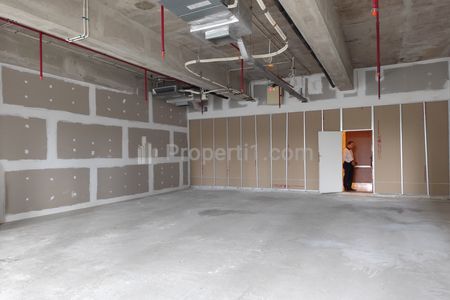 Dijual Cepat Office Space di District 8 SCBD 144 m2