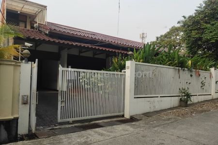 Dijual Murah Rumah Klasik Jalan Bangka Mampang Prapatan Jakarta Selatan