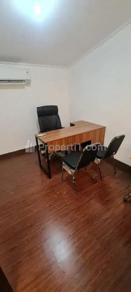 Dijual Gudang 2 Jadi 1 Luas di Komplek Pergudangan Tritan 1, Sidoarjo