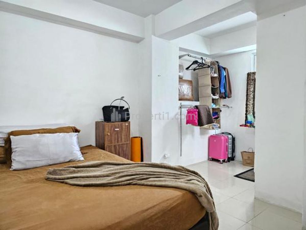 Jual Cepat Apartemen Bassura City Tower Geranium Jakarta Timur - 1BR (Kamar Mandi dalam Kamar) Full Furnished