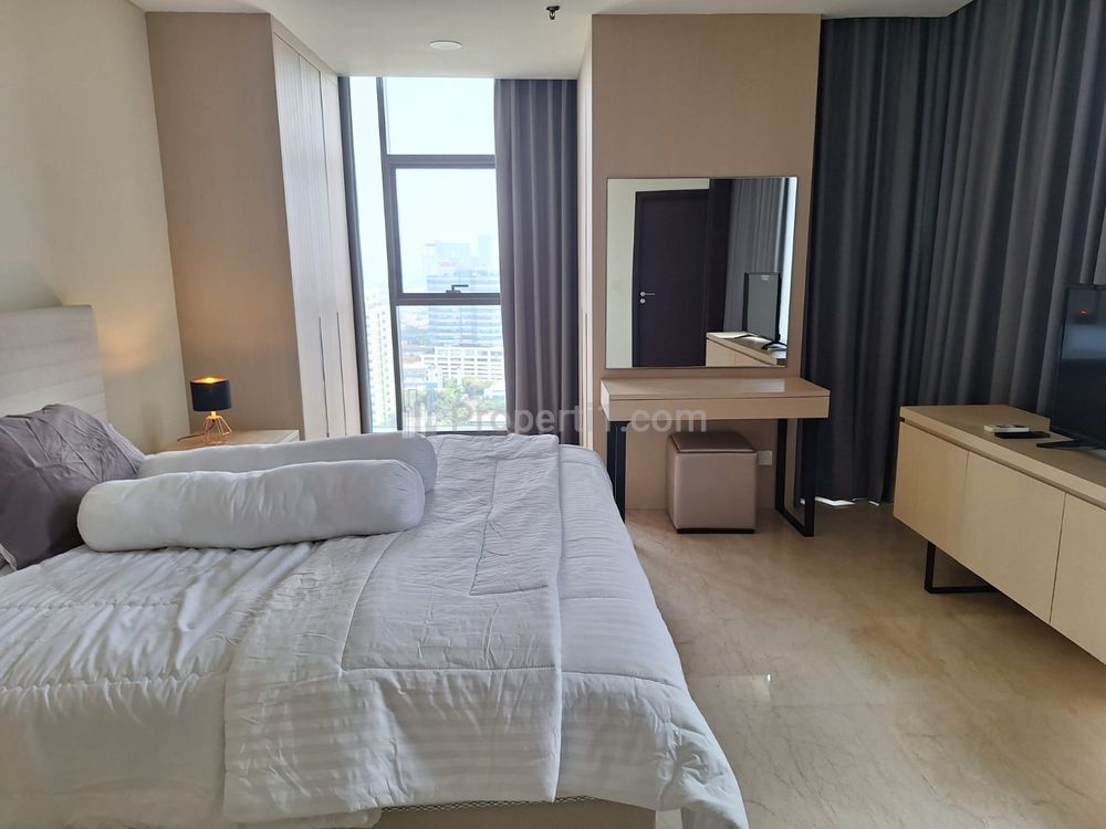 For Rent Good Condition Apartment with Full Modern Furnished Type 3BR at L'Avenue Apartment - Strategic Location in South Jakarta