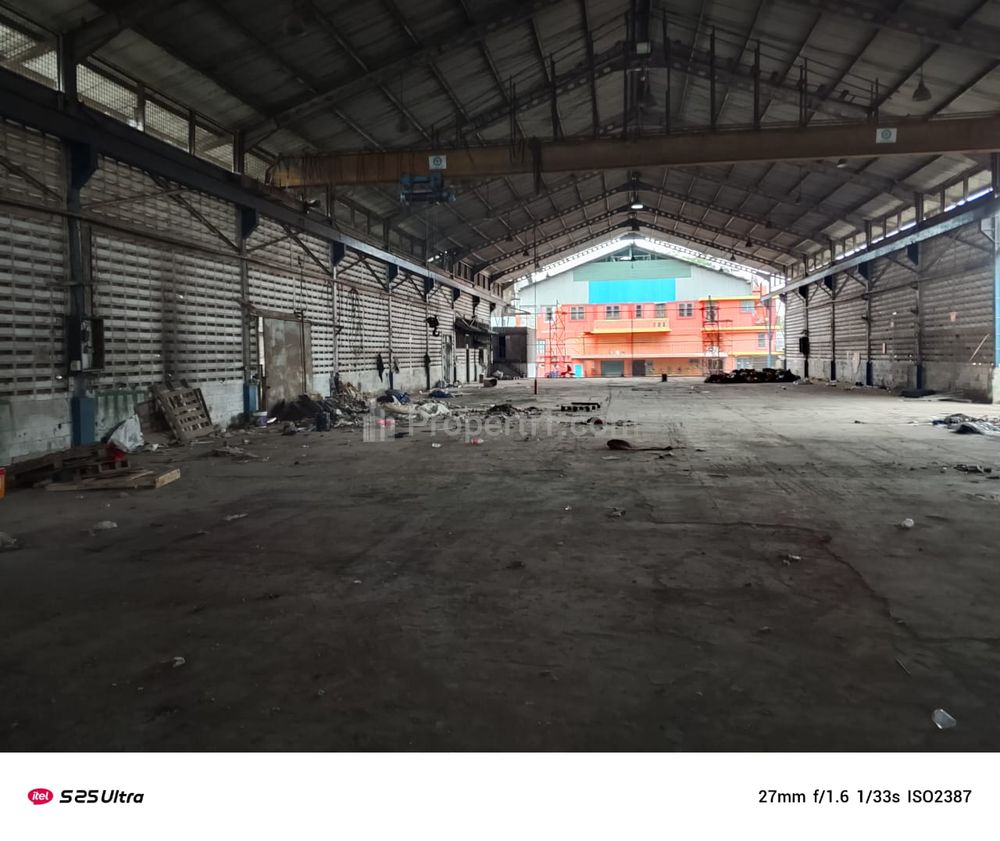 Gudang Disewakan di Bekasi Ada Hoist 5 Ton
