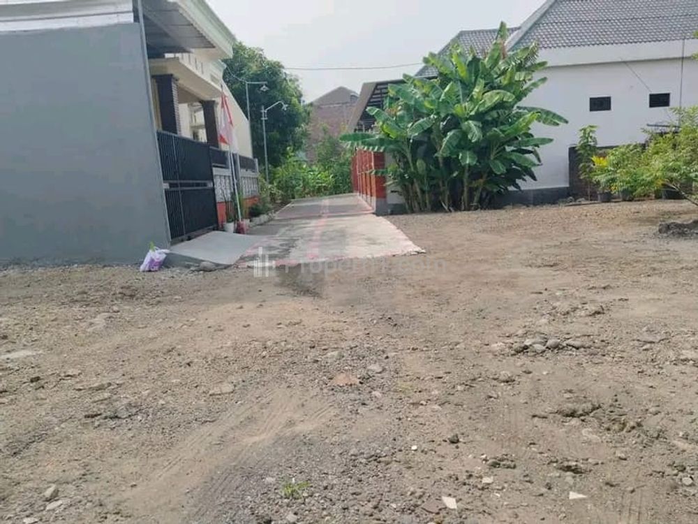 Jual Cepat Tanah Siap  Bangun  Sudah Urug Tlogomulyo dekat SMPN 34 Semarang Bonus Batu Belah