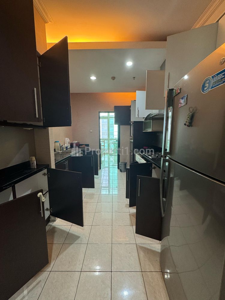 Disewakan Apartemen Bellagio Mansion Mega Kuningan Tipe 4+1/Private Lift/Furnished