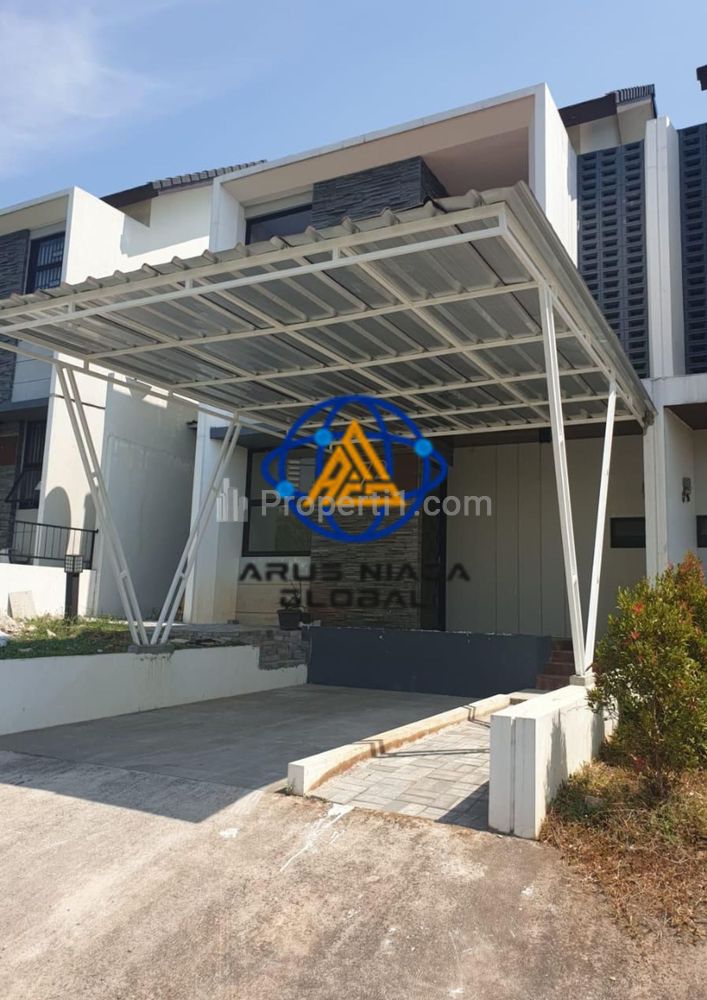 Disewakan Rumah 2 Lantai Unfurnish di Taman Simpruk Lippo Cikarang Bekasi