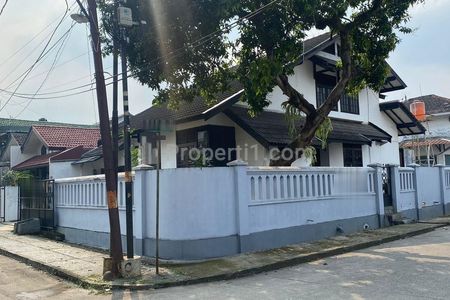 Dijual Rumah di Komplek Mewah di Area Cinere Raya, Depok