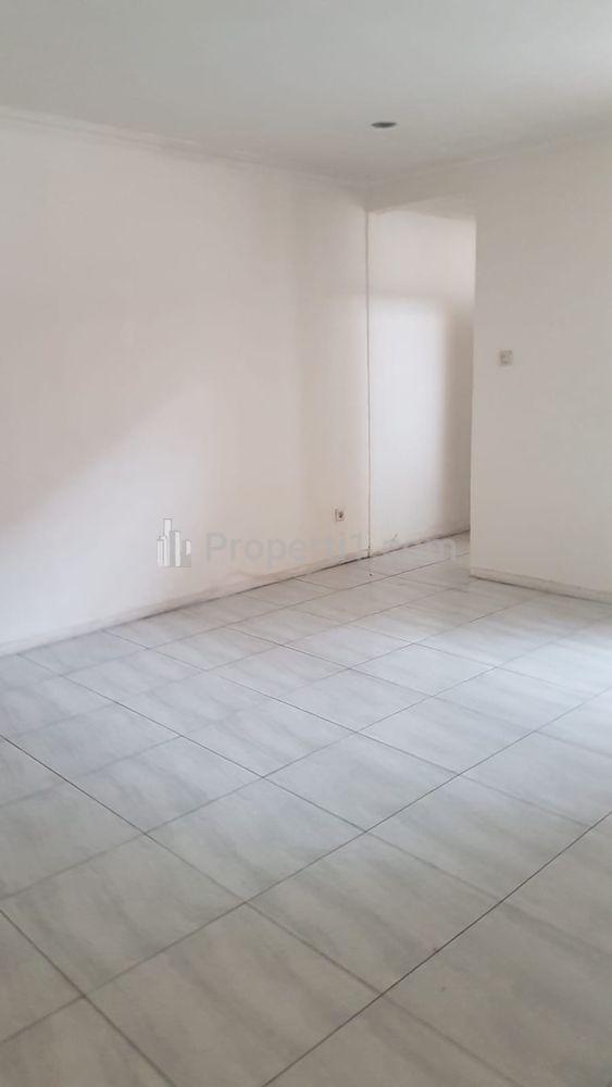 Dijual Rumah Dalam Komplek Mewah di Cinere, Depok