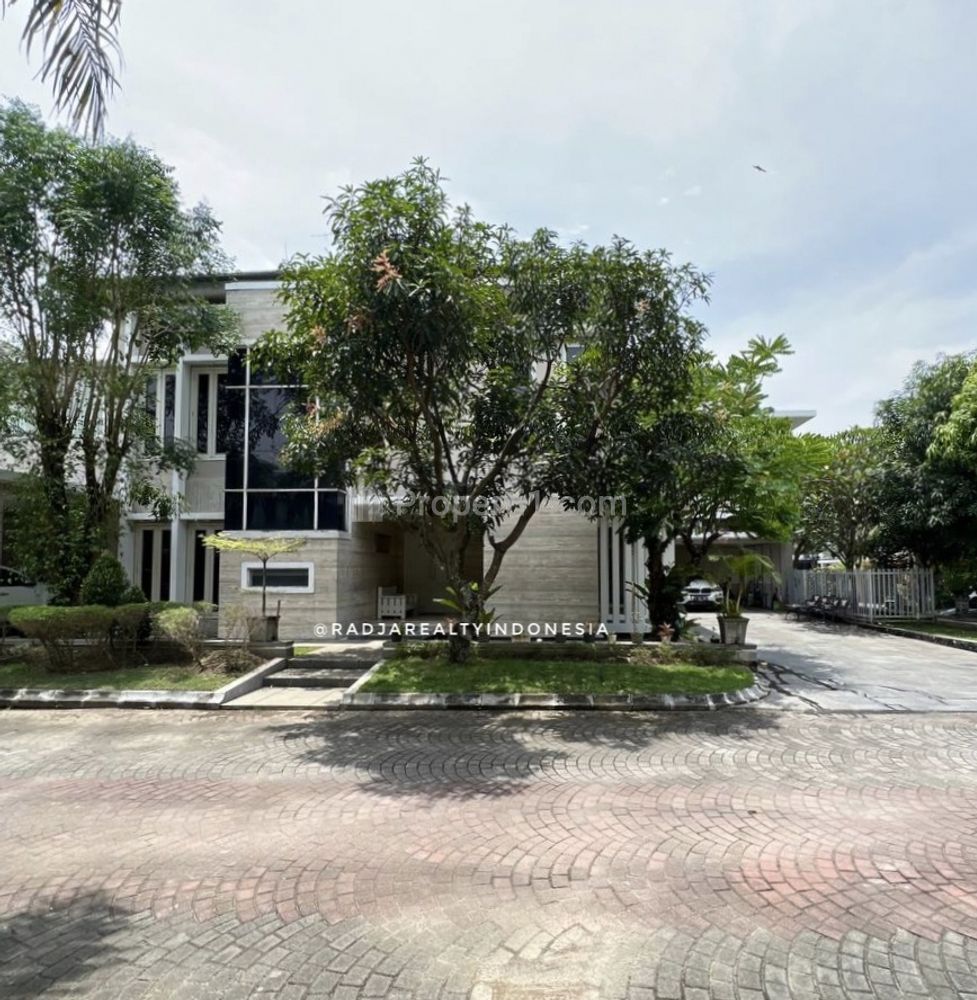 Dijual Rumah Super Mewah Jacuzzi Full Furnish Dalam Perumahan Elite Jl. Kaliurang Km 9 Yogyakarta