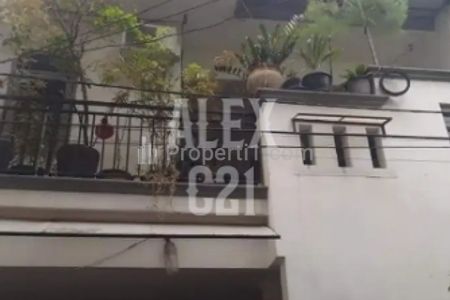 Jual Rumah Kost 3 Lantai 21 Kamar di Cempaka Putih, Jakarta Pusat