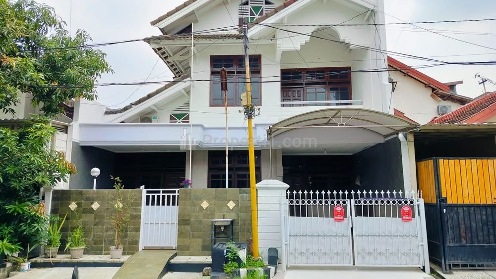 Rumah Disewakan di Menanggal Gayungan Surabaya Selatan