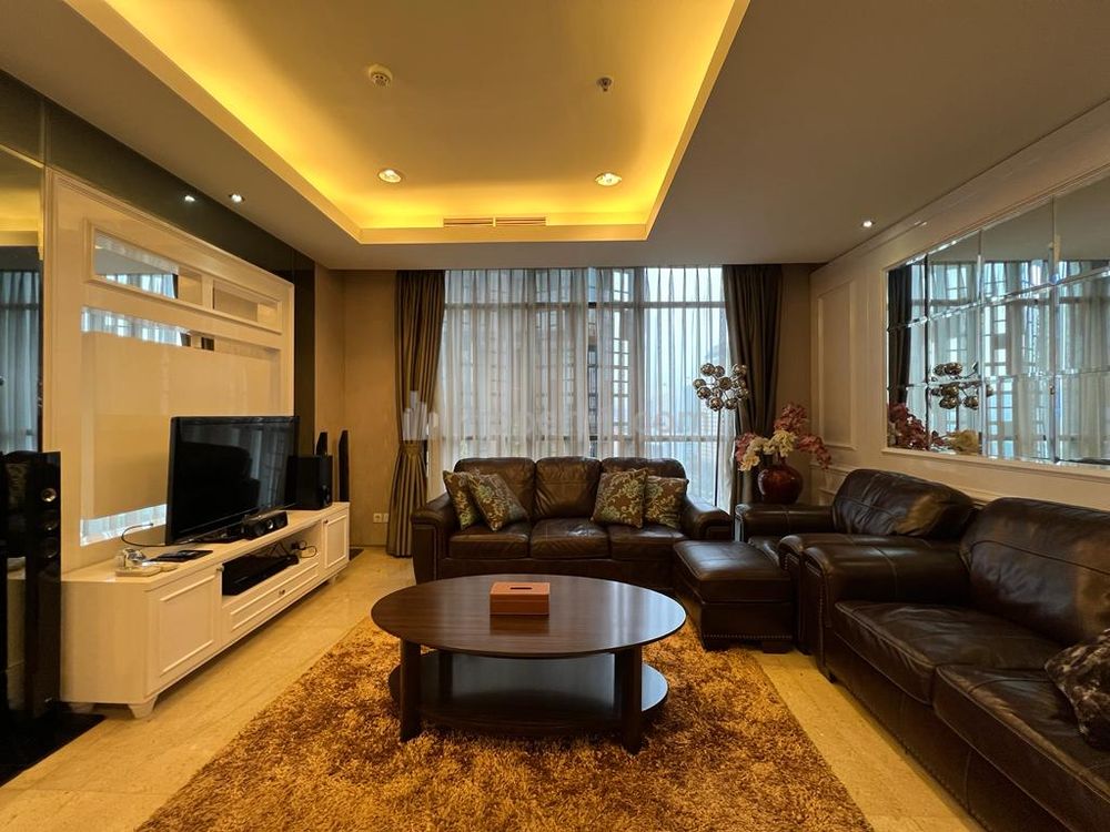 Disewakan Apartemen Tipe 2+1 BR Fully Furnished di Senopati Suites, Tinggal Nyaman di Senopati