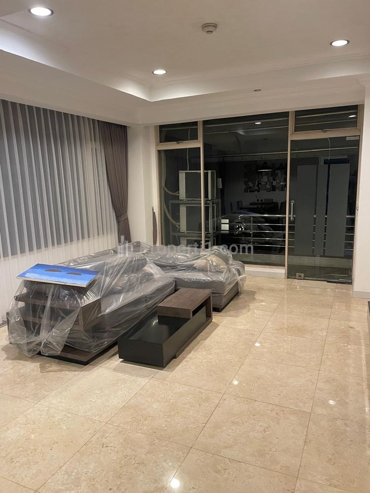For Lease Apartment Istana Sahid 2+1BR Full Furnished