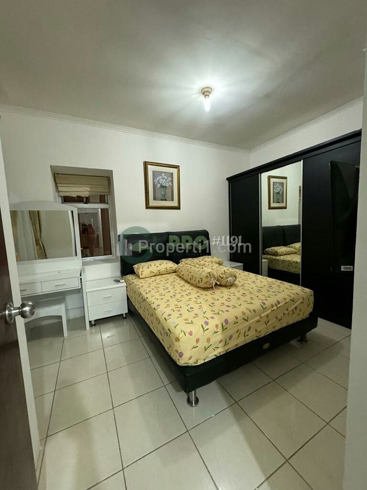 Disewakan Apartemen Mediterania Garden Residences 2 di Central Park Jakarta Barat - 3+1 BR Furnished