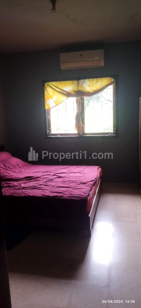 Dijual Rumah Lama 1 Lantai Daerah Bersih dan Nyaman di Jatiwaringin, Pondok Gede, Bekasi