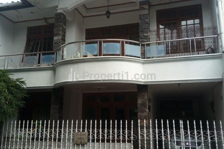 Dijual Rumah Lama di Tomang, Jatipulo, Palmerah, Jakarta Barat