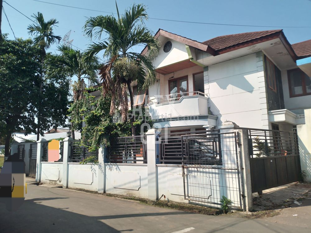Dijual Rumah dan Kostan di Duren Sawit, Jakarta Timur