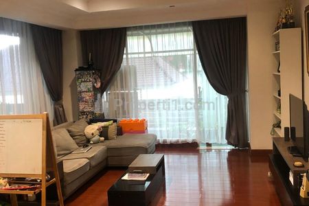 Sewa Apartemen Istana Sahid Tower Melati 2+1BR Furnished Luas 129 m2 Siap Huni