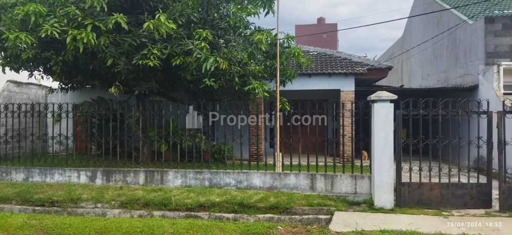 Dijual Rumah Lama 1 Lantai Daerah Bersih dan Nyaman di Jatiwaringin, Pondok Gede, Bekasi