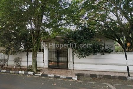 Dijual Rumah Luas 1.765 m2 di Jalan Pajajaran, Bandung