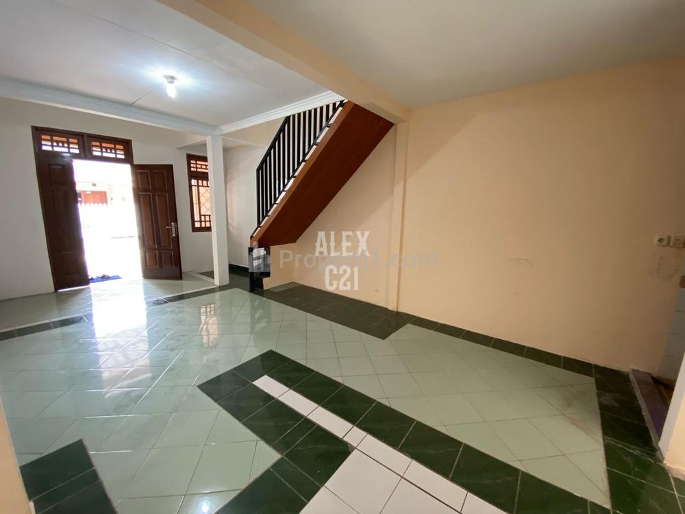 Jual Rumah Komplek 2 Lantai di Duren Sawit, Jakarta Timur
