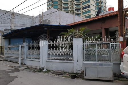 Dijual Rumah Tua di Bawah NJOP (Hitung Tanah Saja) di Pancoran, Jakarta Selatan